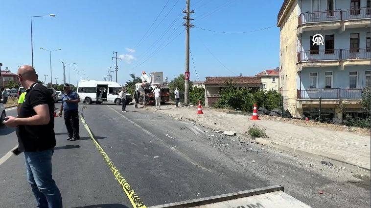 Kamyon evin bahçesine uçtu! Çok sayıda yaralı var - Resim: 24